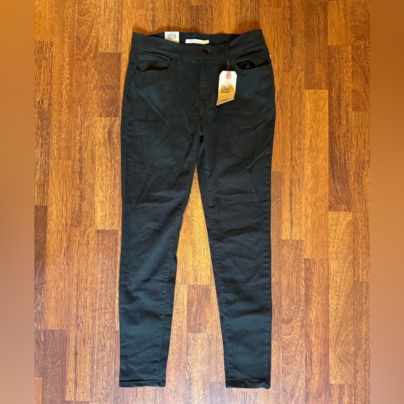 NEW WITH TAGS LEVIS SKINNY JEANS - Picture 1 of 2